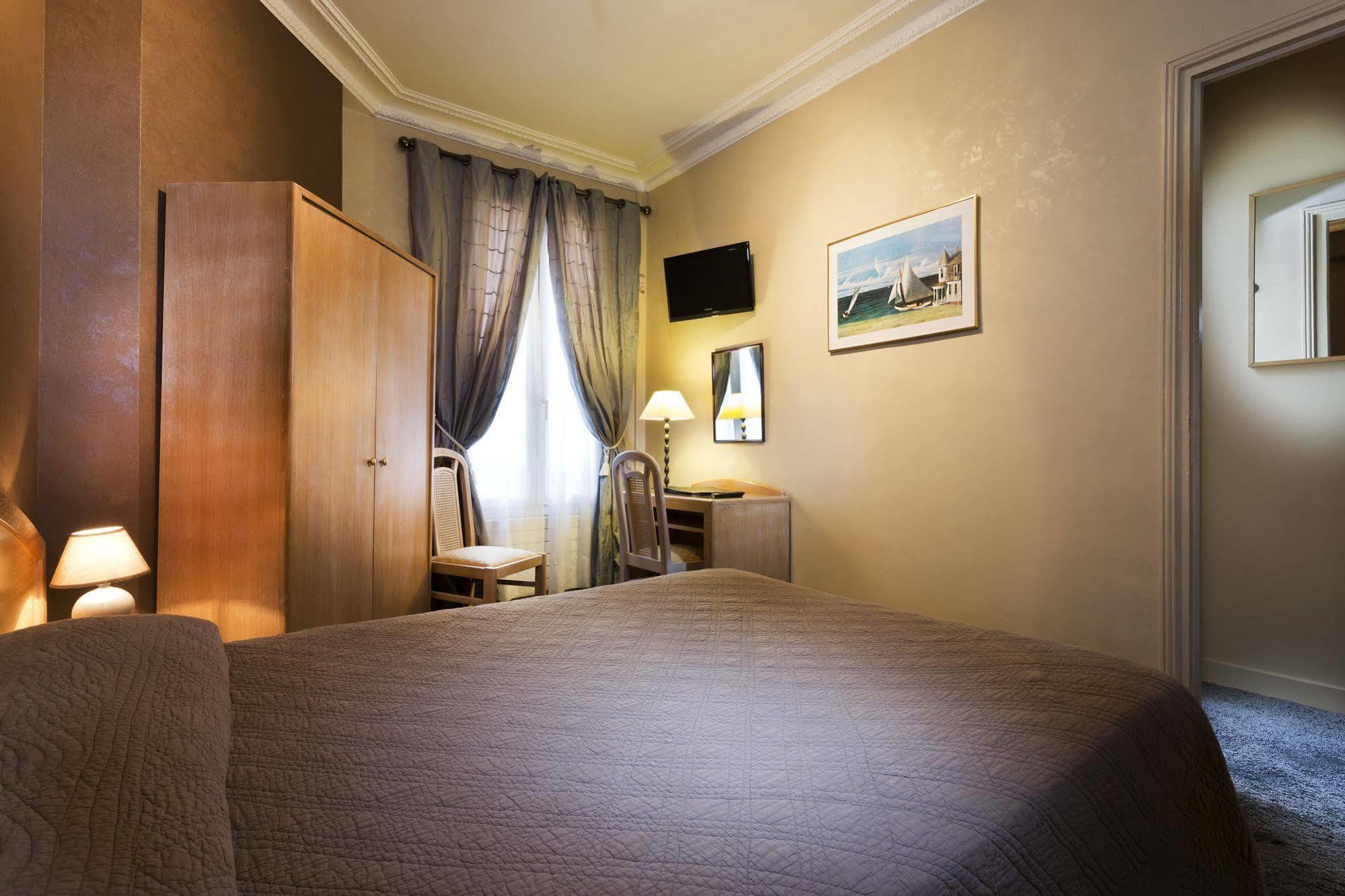 Hotel Donjon Венсен Экстерьер фото