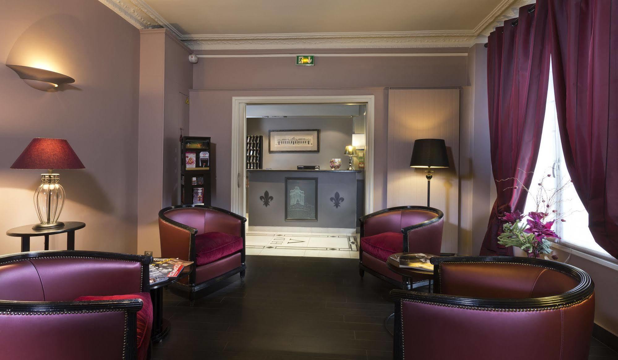 Hotel Donjon Венсен Экстерьер фото