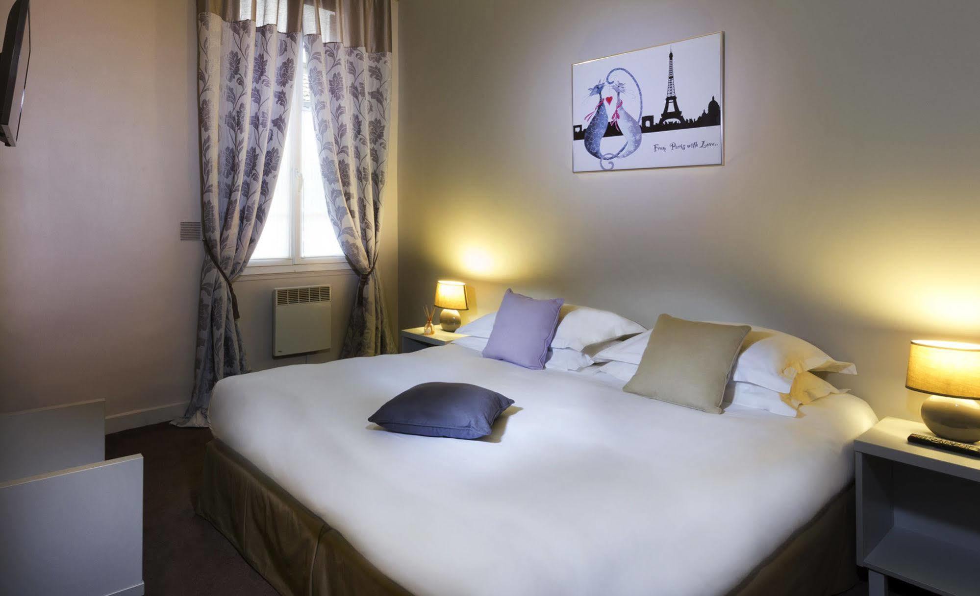 Hotel Donjon Венсен Экстерьер фото
